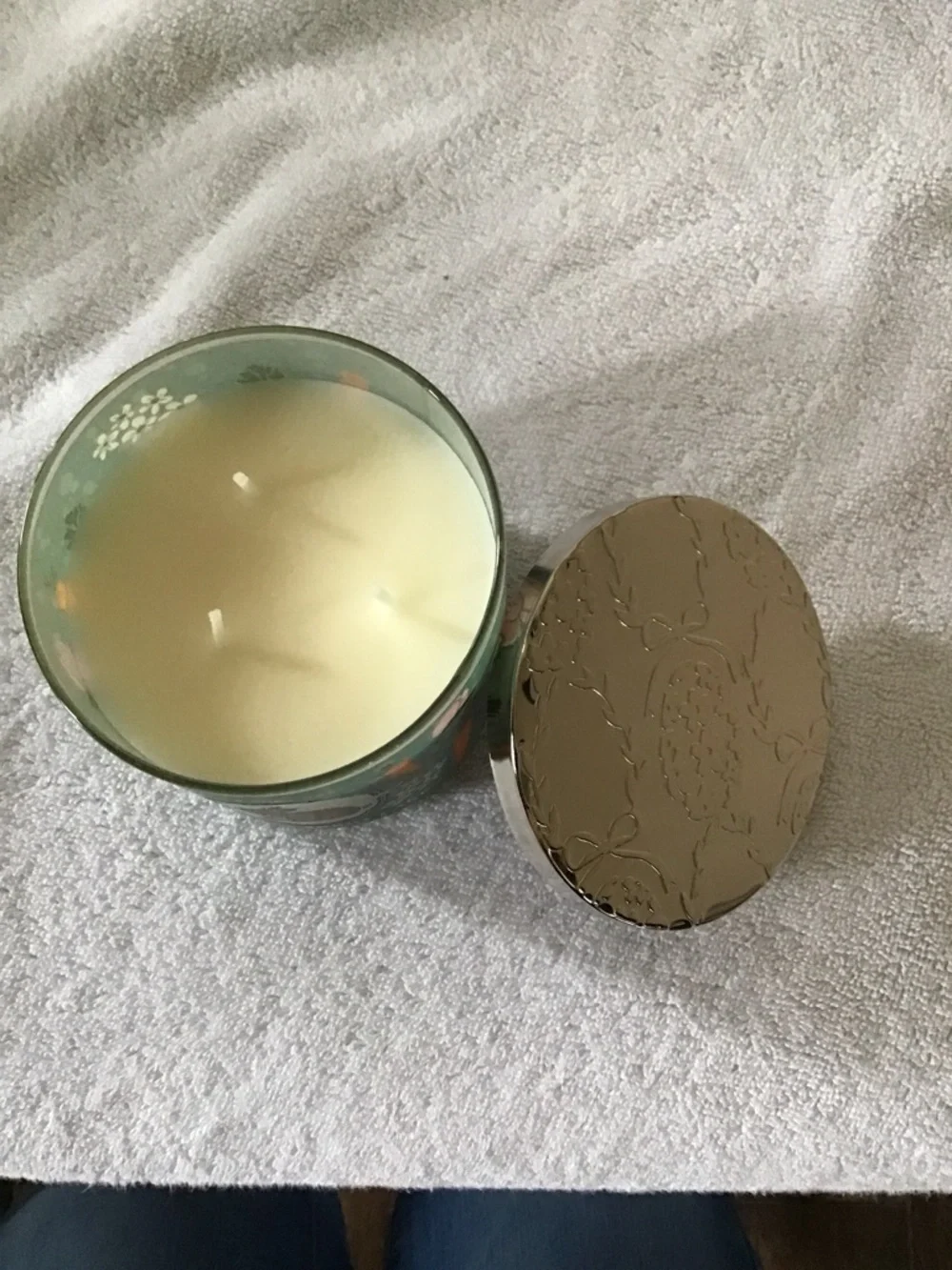 Bath & Body Works 3 wick candle Sweet Carrot Cake - Picture 2 of 3